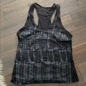 Lulu workout top